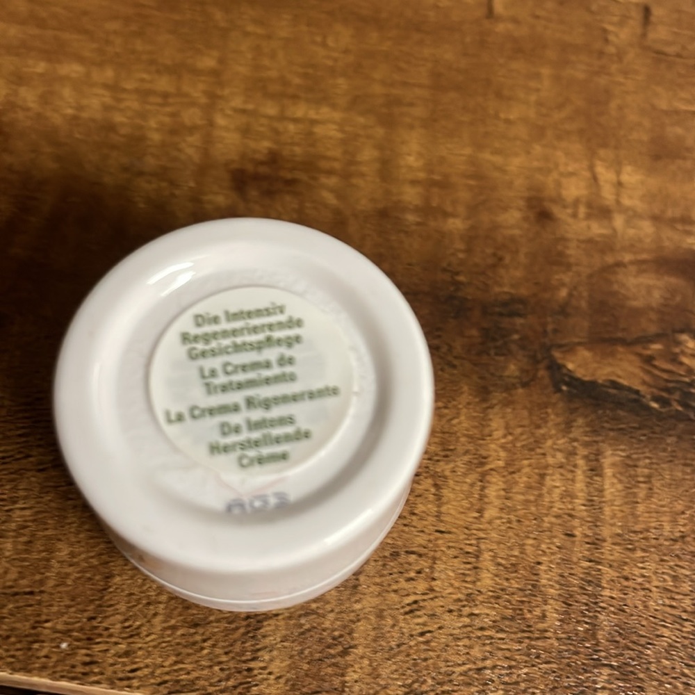 La mer moisturizing - Picture 5 of 6